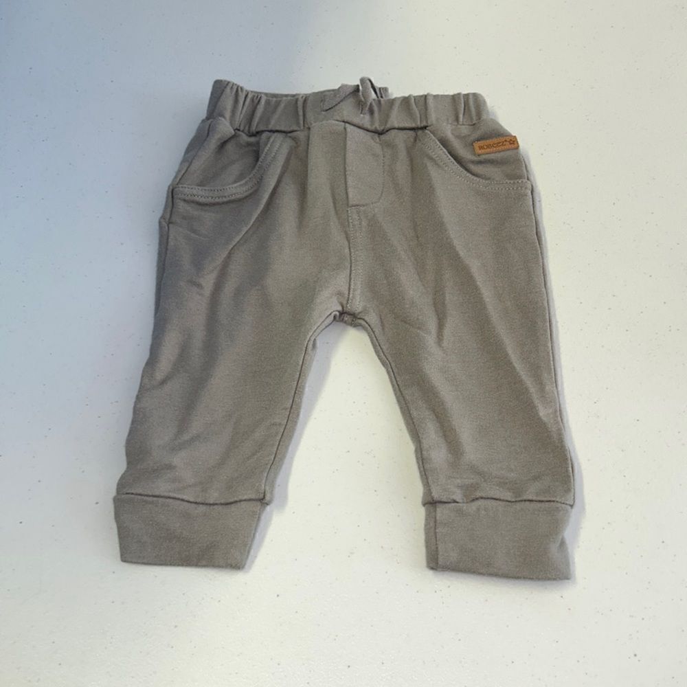 Robeez pants 